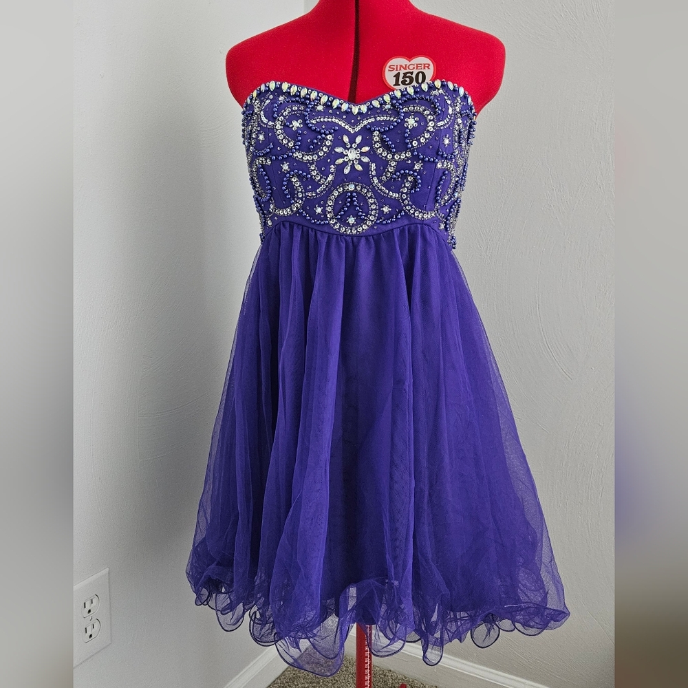 Blondie Nites Purple Strapless Formal Dress